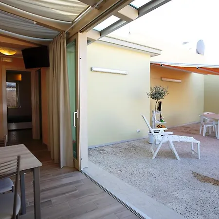 Re Sole Vacanze - Esclusivo Attico M A R T E Con Spaziosissima Terrazza Solarium Attrezzata